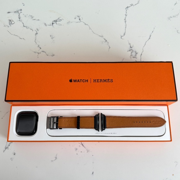 Hermès apple watch series 8 - Picture 1 of 4
